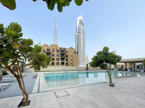 Amazing apartment next to Dubai Mall 160BR-2